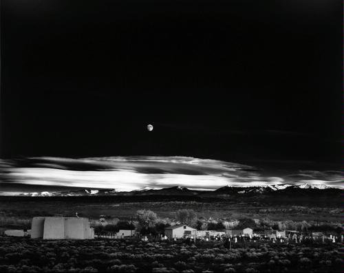 Moonrise, Hernandez, New Mexico, 1941 baixar o livro de graça