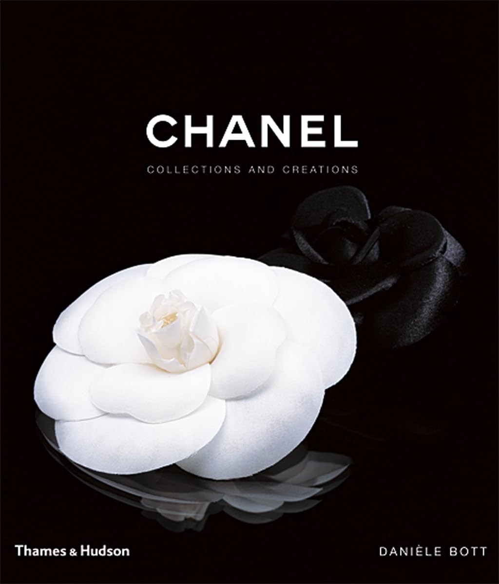 ler totalmente Chanel: Collections and Creations