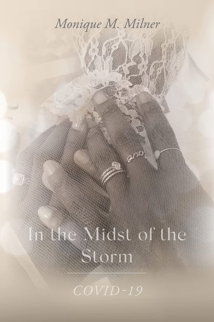 ler totalmente In the Midst of the Storm: COVID-19