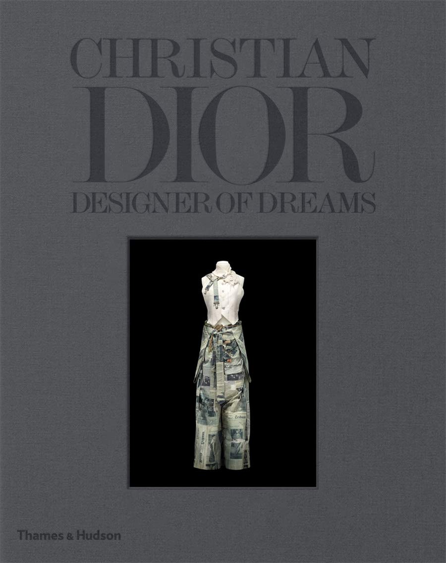 capítulo por capítulo baixar Christian Dior: Designer of Dreams