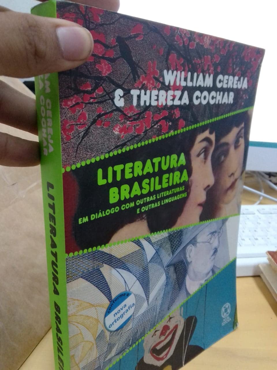 ler totalmente Literatura Brasileira. Em Diálogo Com Outras Literaturas - Conforme Nova Ortografia