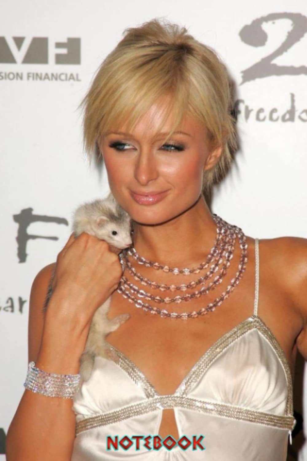 ler totalmente Composition Notebook: Paris Hilton Wide Ruled Journal with Ruled Lined Paper for Taking Notes Writing, Thankgiving Notebook for Students School Kids #371
