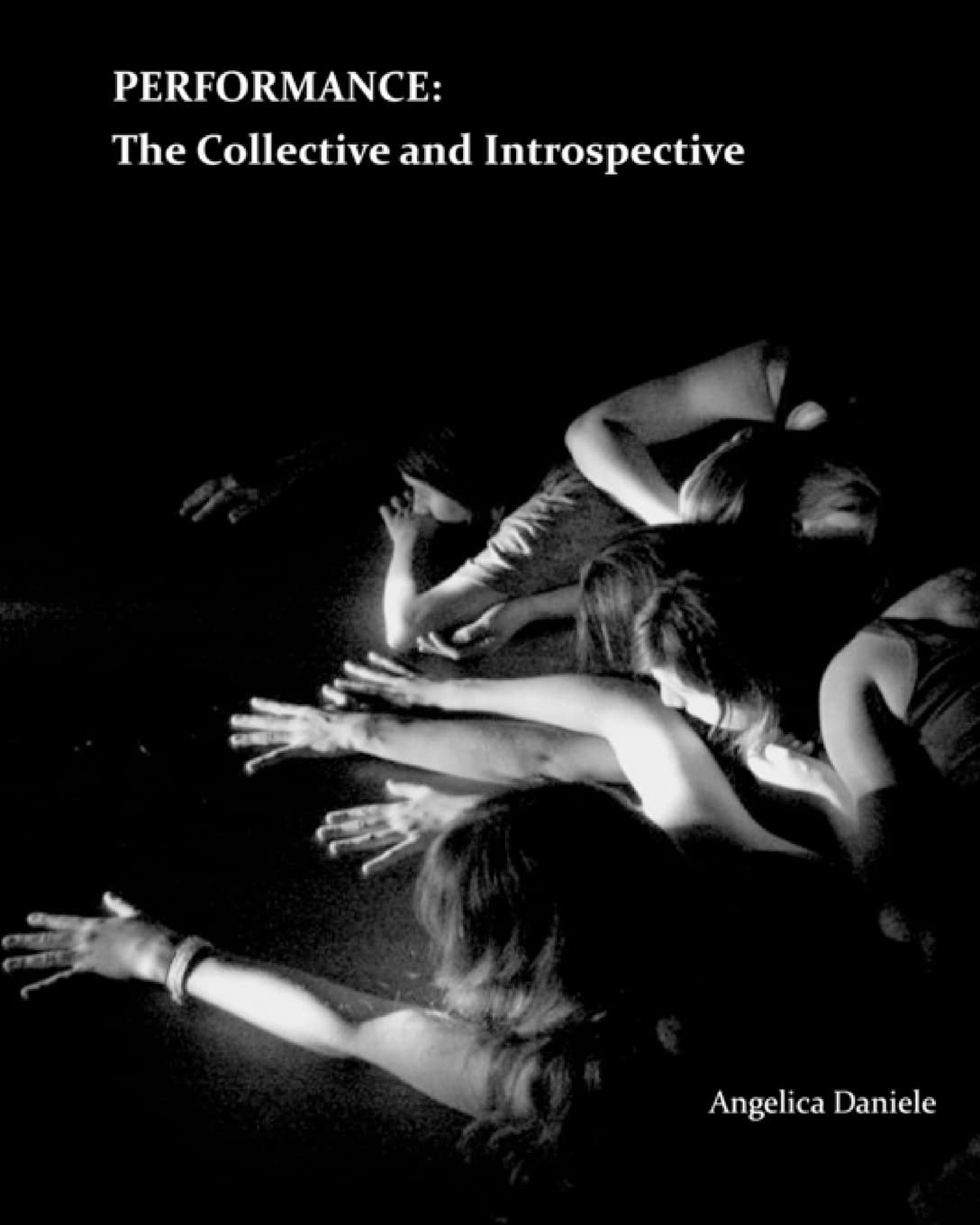 ler totalmente Performance: The Collective and Introspective