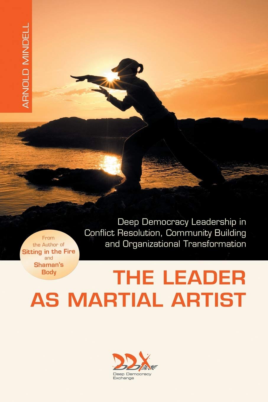 ler totalmente The Leader as Martial Artist