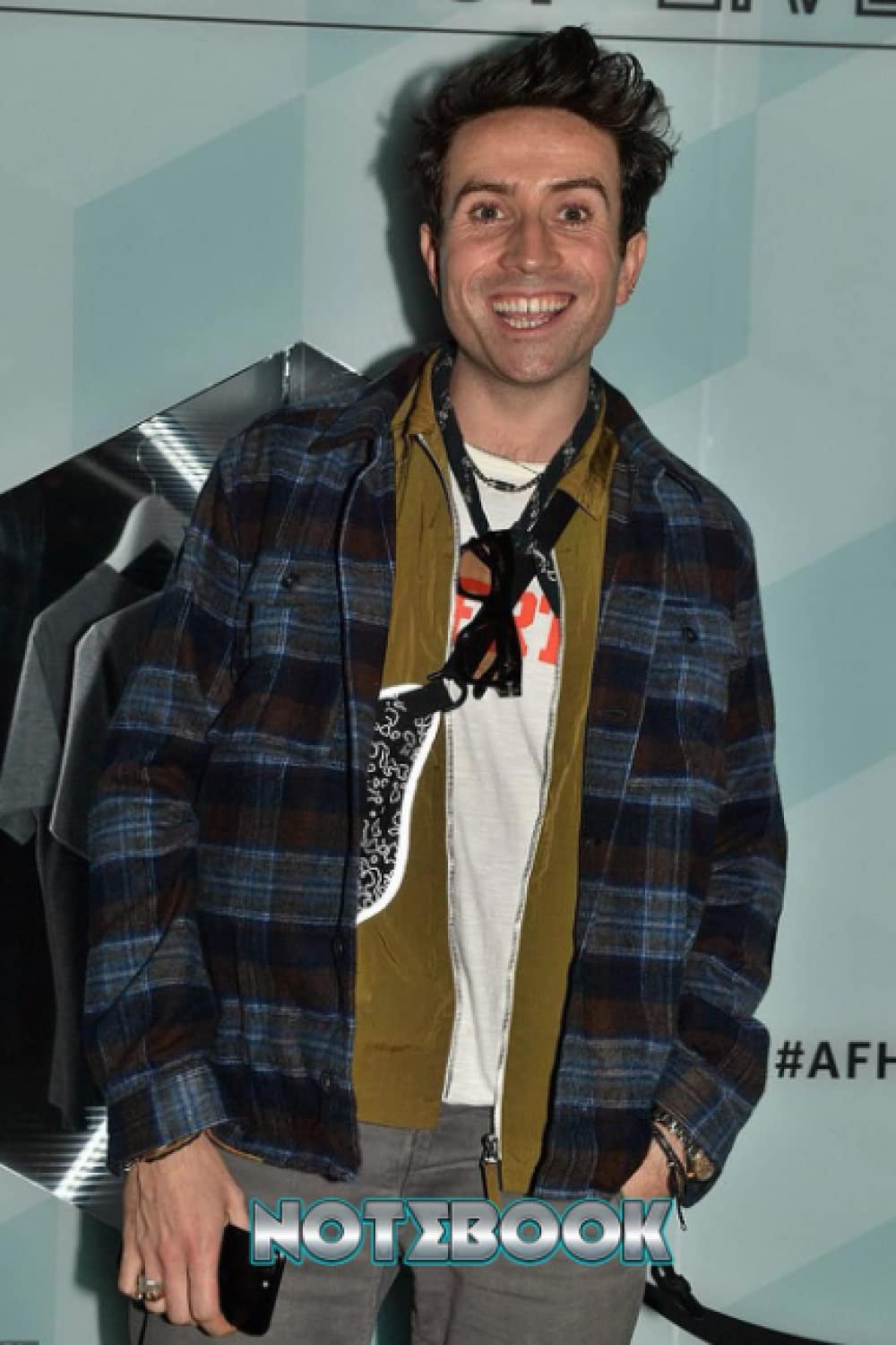 ler totalmente Notebook: Nick Grimshaw Notebook for Writing, Thankgiving Notebook Diary, Perfect Present for Fan or Friend #301