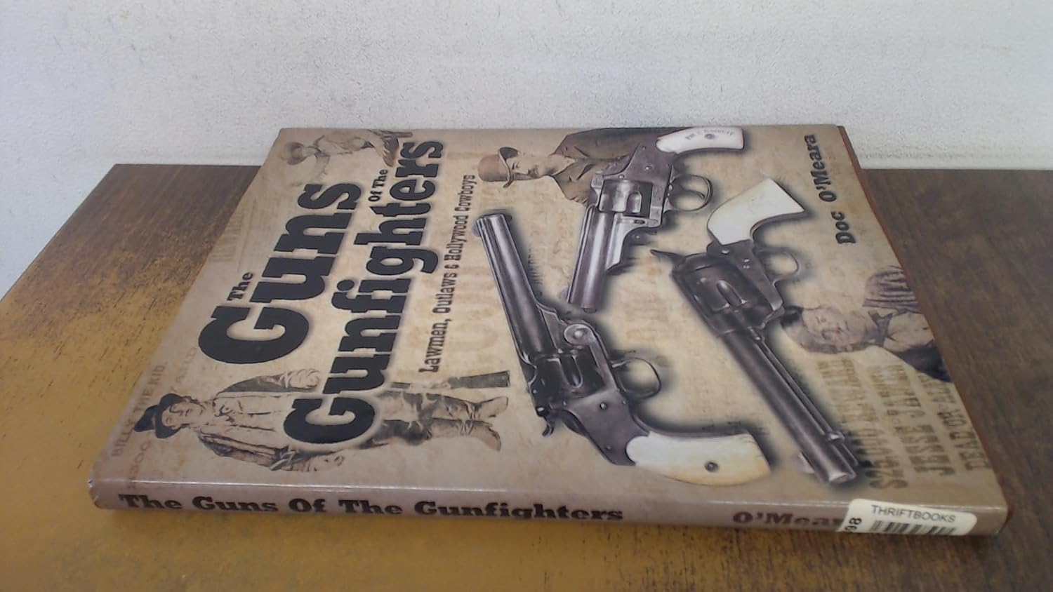 capítulo por capítulo baixar The Guns of the Gunfighters: Lawmen, Outlaws & Hollywood Cowboys