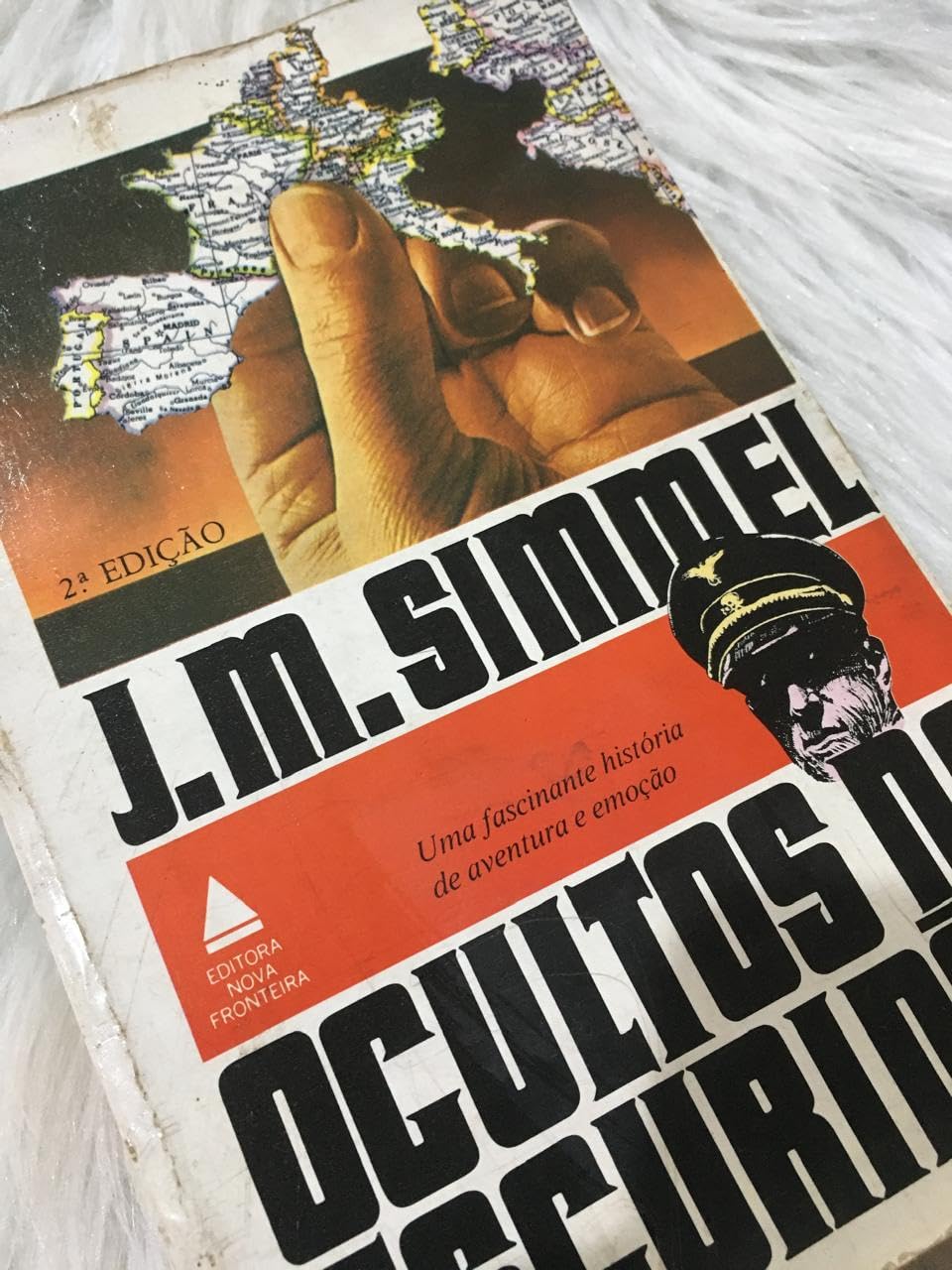 Ocultos Na Escuridão baixar o livro de graça