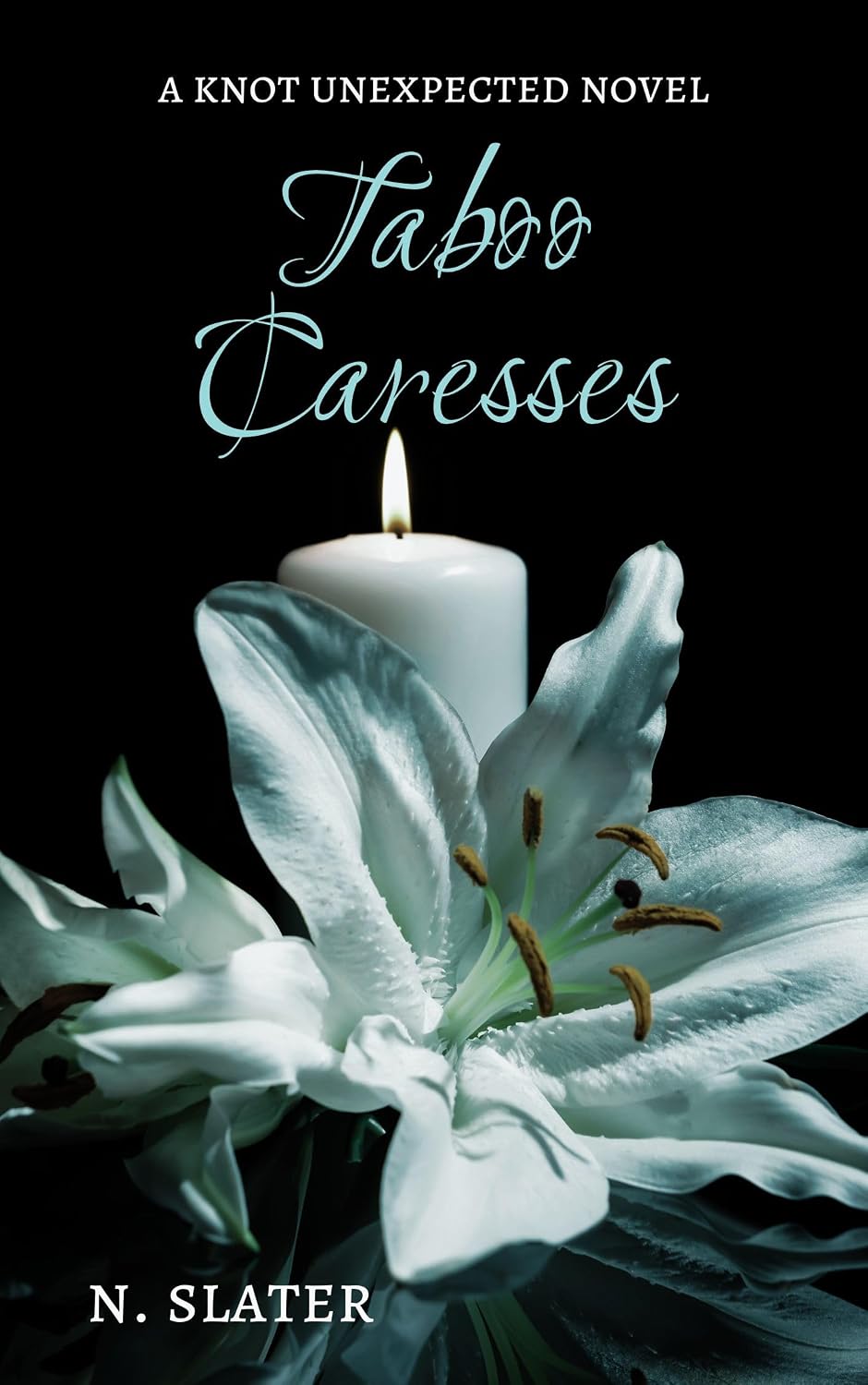 Taboo Caresses: A Dark MMM Mpreg Omegaverse (Knot Unexpected) (English Edition) baixar o livro de graça