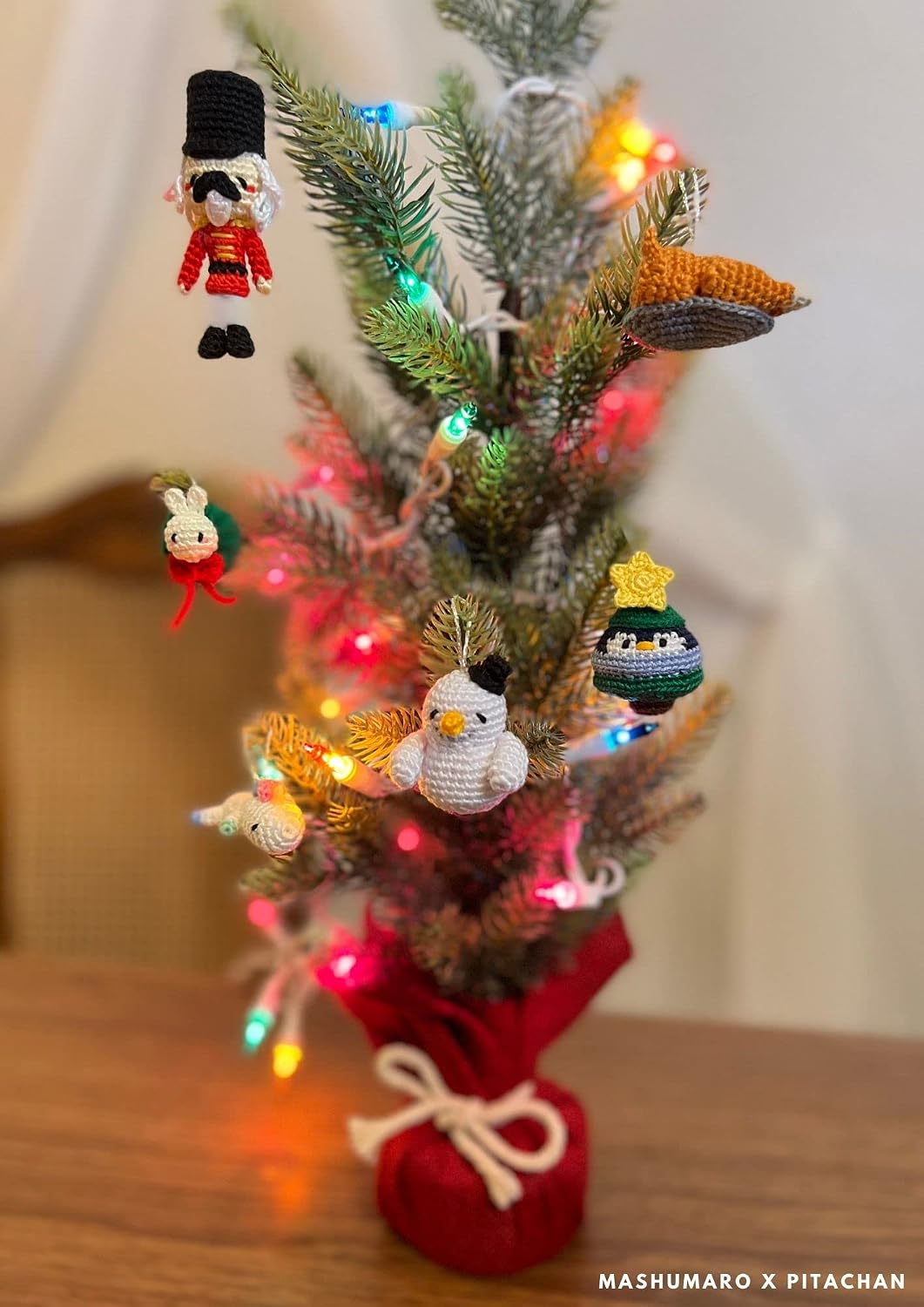 Christmas Ornament Amigurumi Crochet Pattern Set 4: Mashumaro x Pitachan (The Christmas Advent Calendar Series) (English Edition) baixar livro de graça