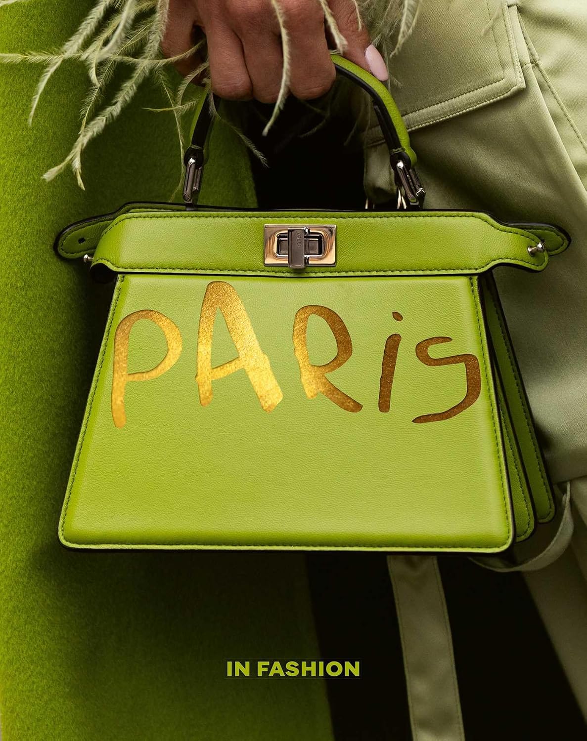 ler totalmente Paris. in Fashion