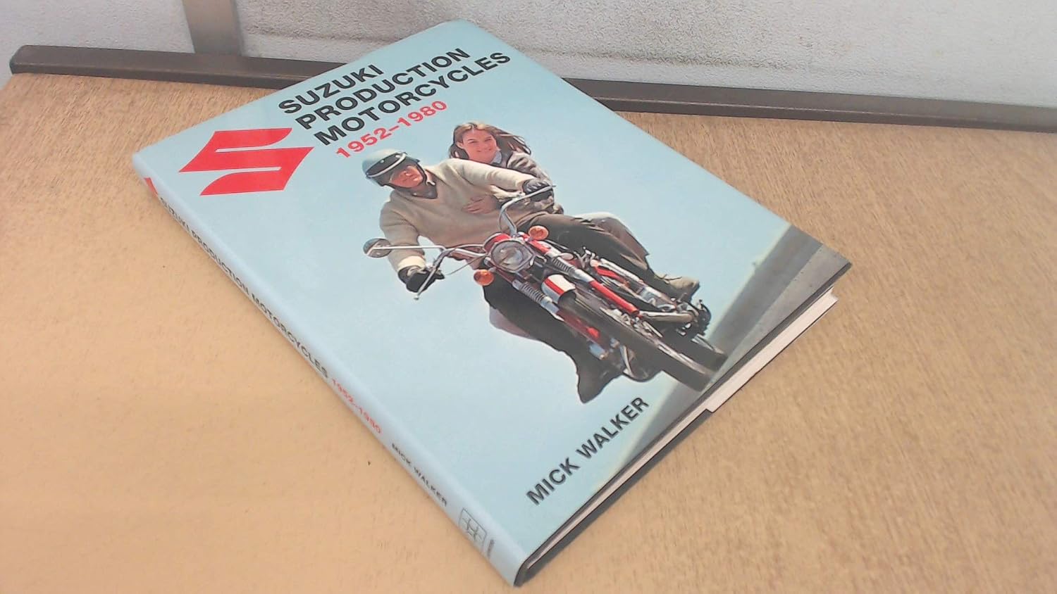 Suzuki Production Motorcycles 1952-1980 baixar o livro de graça