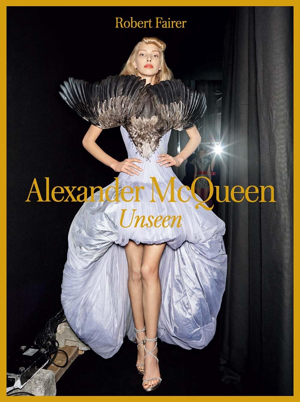 capítulo por capítulo baixar Alexander McQueen: Unseen
