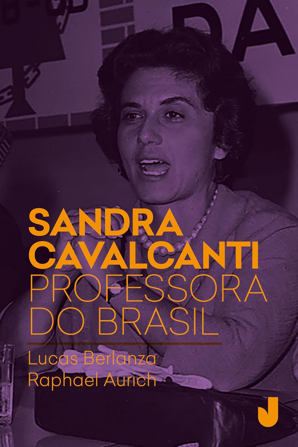 ler totalmente Sandra Cavalcanti: Professora do Brasil