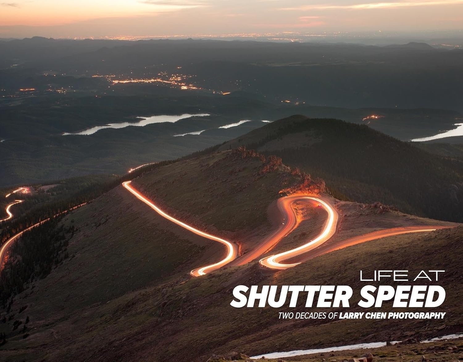 Life at Shutter Speed: Two Decades of Larry Chen Photography baixar o livro de graça