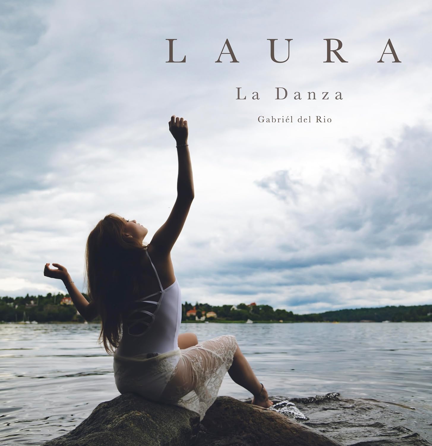 capítulo por capítulo baixar Laura: La Danza (English Edition)