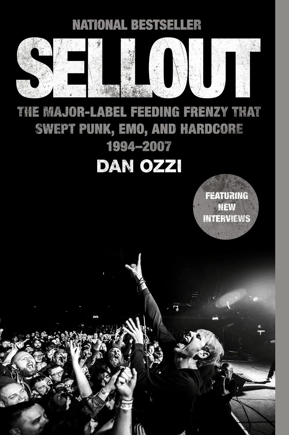 Sellout: The Major-Label Feeding Frenzy That Swept Punk, Emo, and Hardcore (1994-2007) baixar o livro de graça