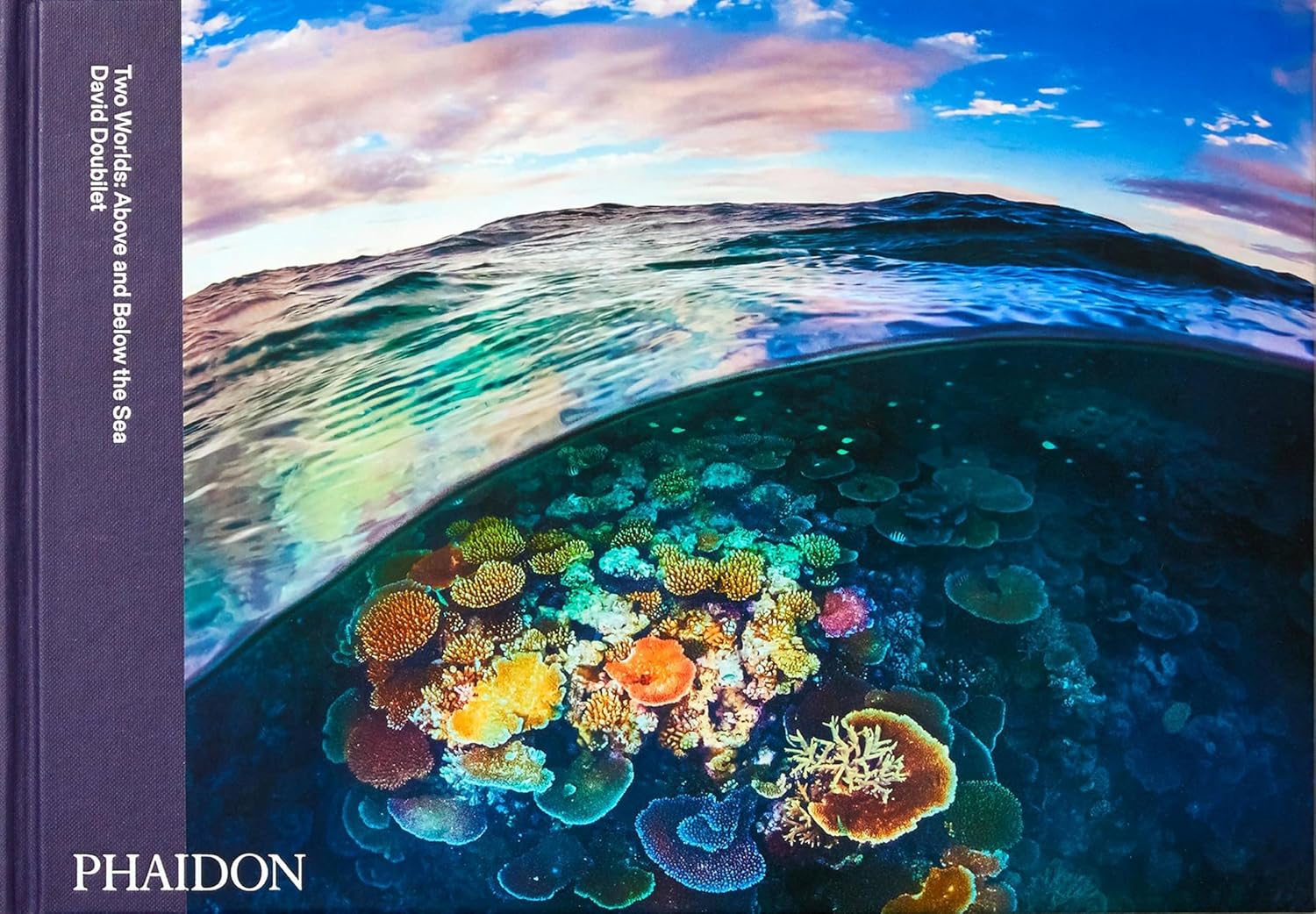 capítulo por capítulo baixar Two Worlds: Above and Below the Sea