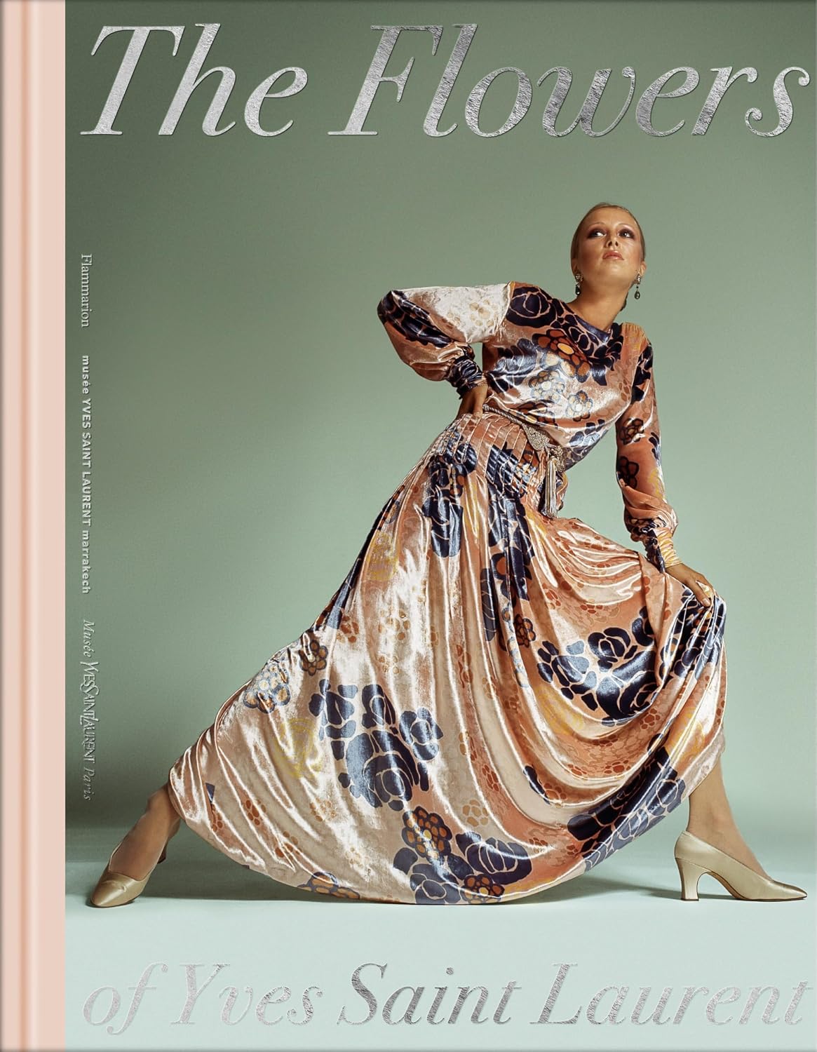 ler totalmente The Flowers of Yves Saint Laurent