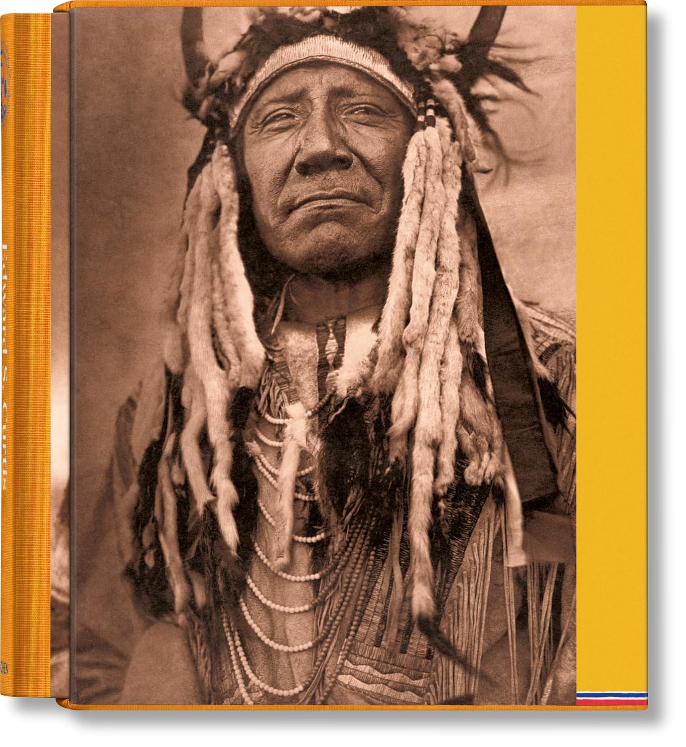 ler totalmente Edward S. Curtis - The North American Indian: The North American Indian. the Complete Portfolios