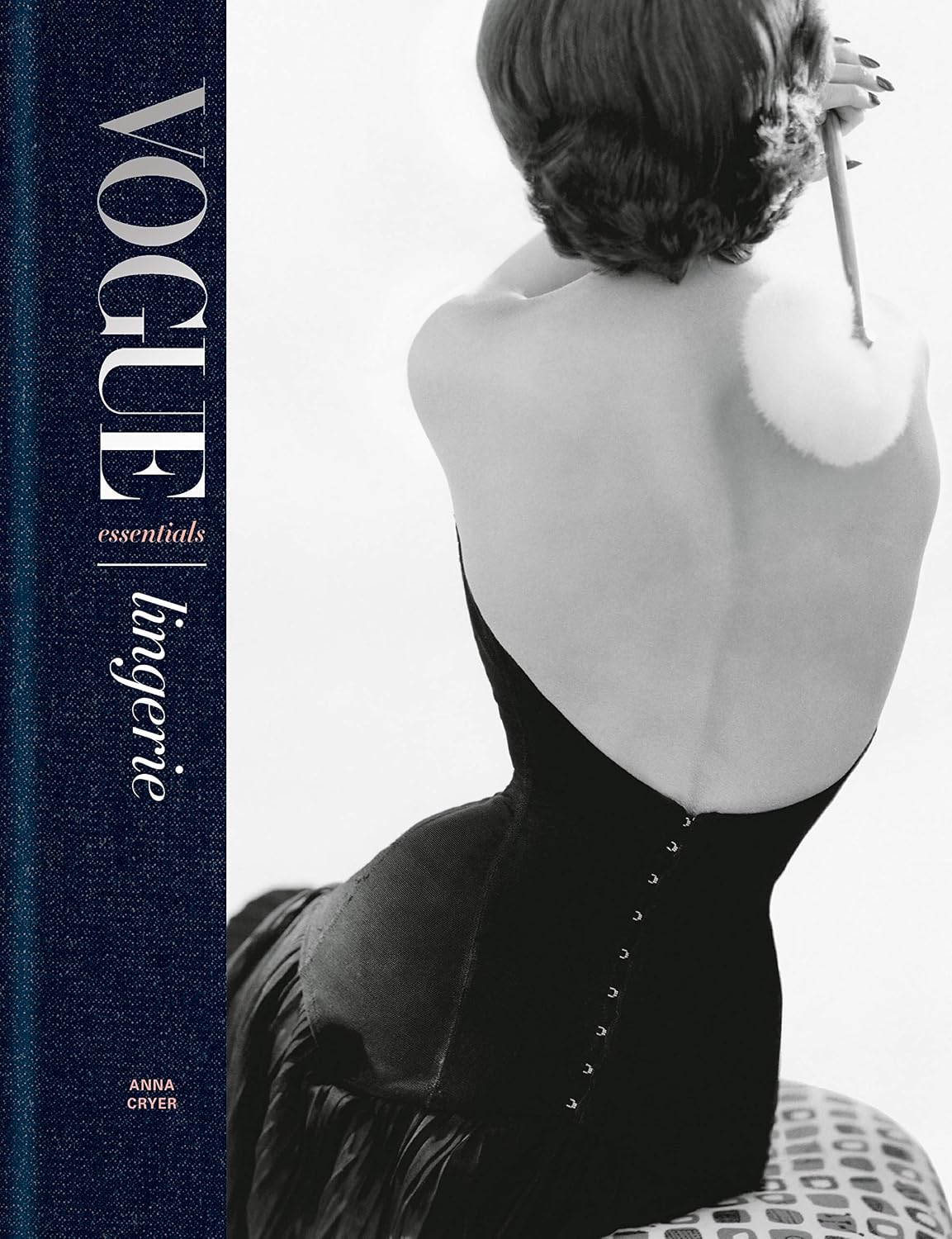 ler totalmente Vogue Essentials: Lingerie (English Edition)