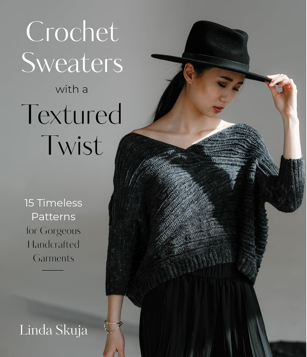 Crochet Sweaters with a Textured Twist: 15 Timeless Patterns for Gorgeous Handcrafted Garments baixar o livro de graça