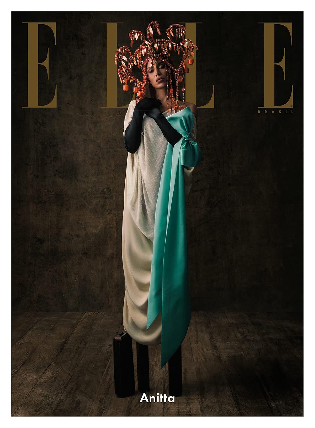 ELLE Brasil Vol. 12: Capa 03 - Anitta - Vestido com Laço: 3