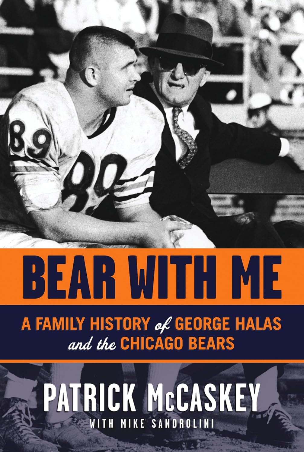 Bear With Me: A Family History of George Halas and the Chicago Bears (English Edition) baixar livro de graça