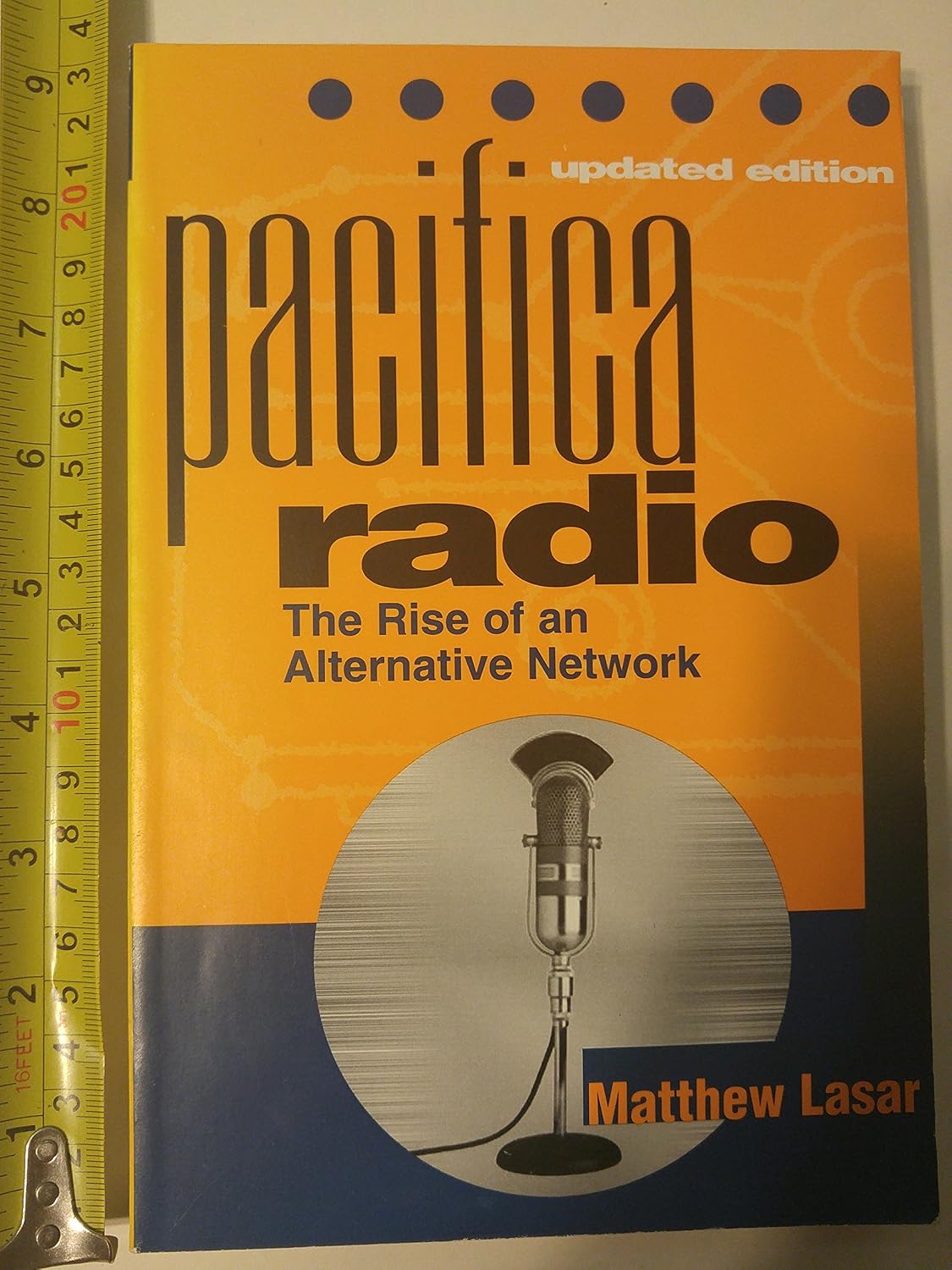 Pacifica Radio 2e baixar livro de graça