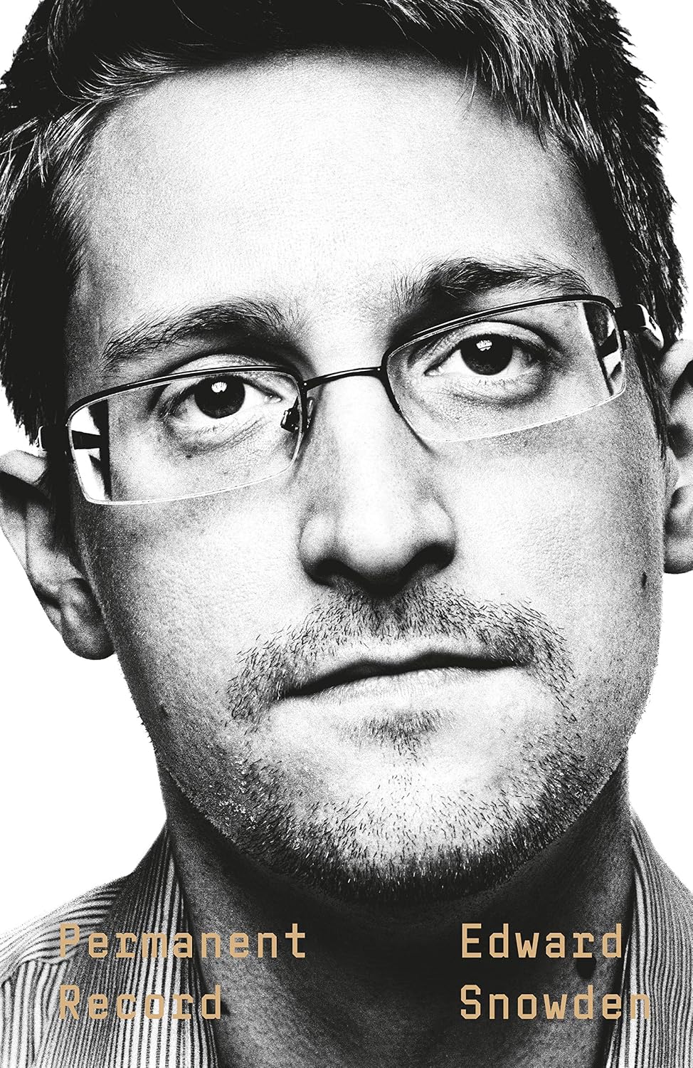 ler totalmente Permanent Record: A Memoir of a Reluctant Whistleblower