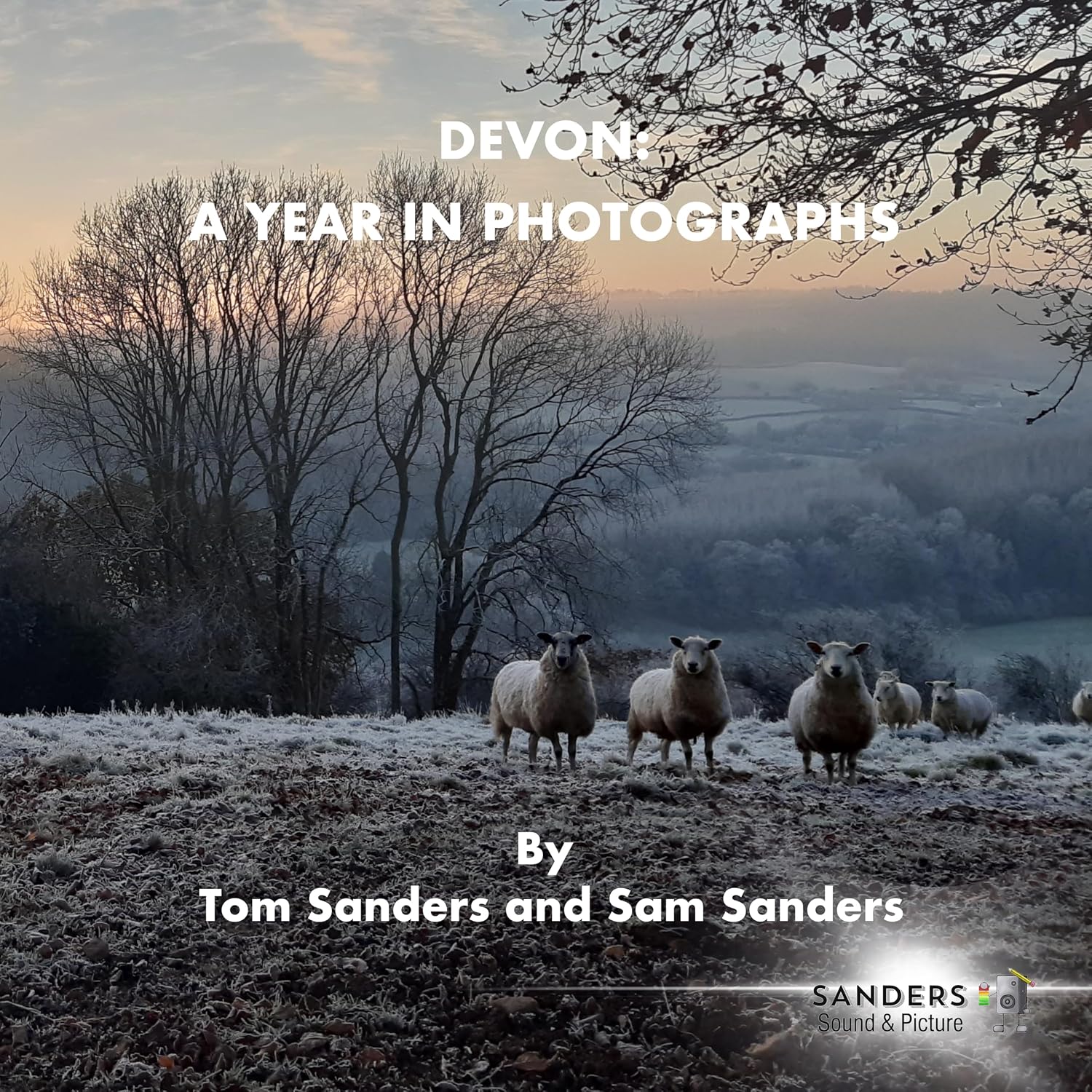 ler totalmente Devon: A Year in Photographs (Sanders Sound & Picture Photography Book 1) (English Edition)