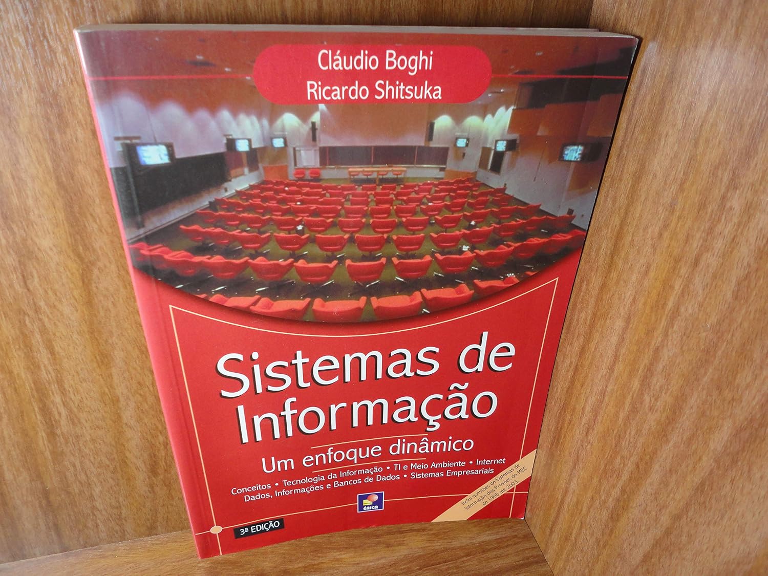 ler totalmente Sistemas de Informação. Um Enfoque Dinâmico