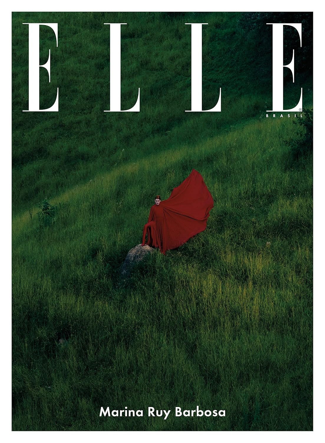 ler totalmente ELLE Brasil Vol. 11: Marina Ruy Barbosa - Capa 02 - Look Vermelho: 2