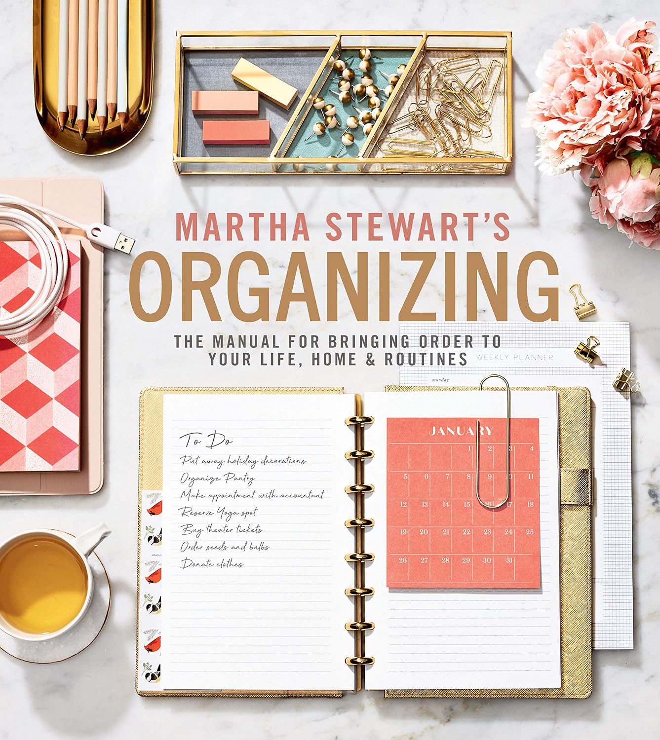 Martha Stewart's Organizing: The Manual for Bringing Order to Your Life, Home & Routines – Practical Room-by-Room Strategies, Seasonal Projects, and Decluttering Solutions (English Edition) baixar livro de graça