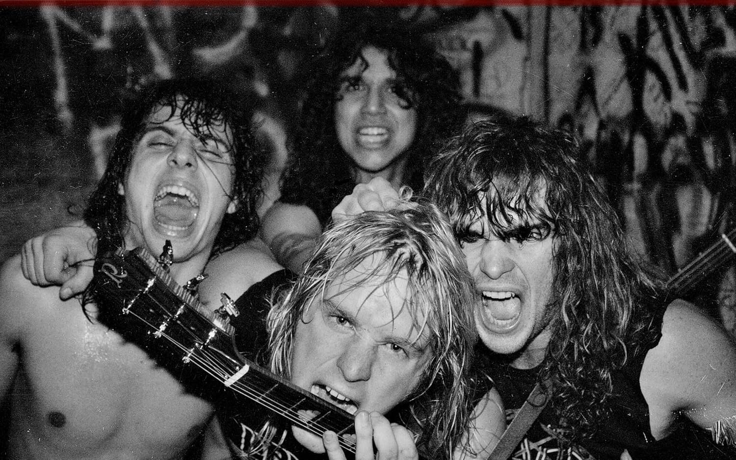 ler totalmente Slayer 66 2/3: A Metal Band Biography (POST-REUNION UPDATE… REBORN RE-REMASTERED 4th EDITION): or, How F*kin' Slayer Kicked F*kin' @ss (English Edition)