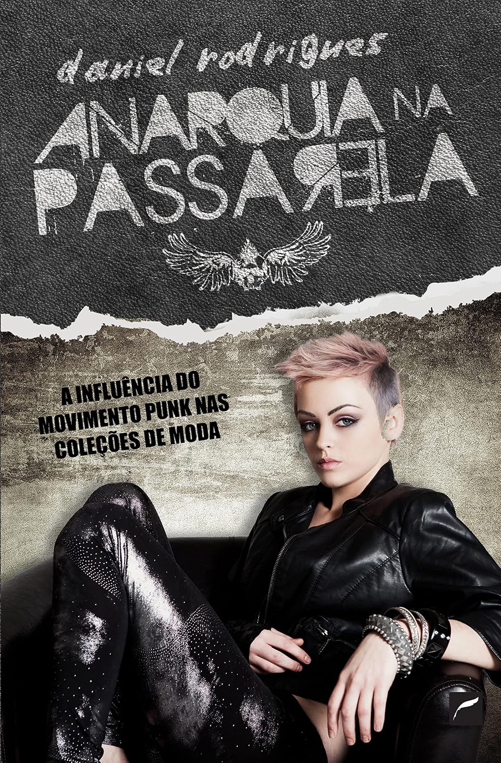 ler totalmente Anarquia na passarela: A influência do movimento punk nas coleções de moda