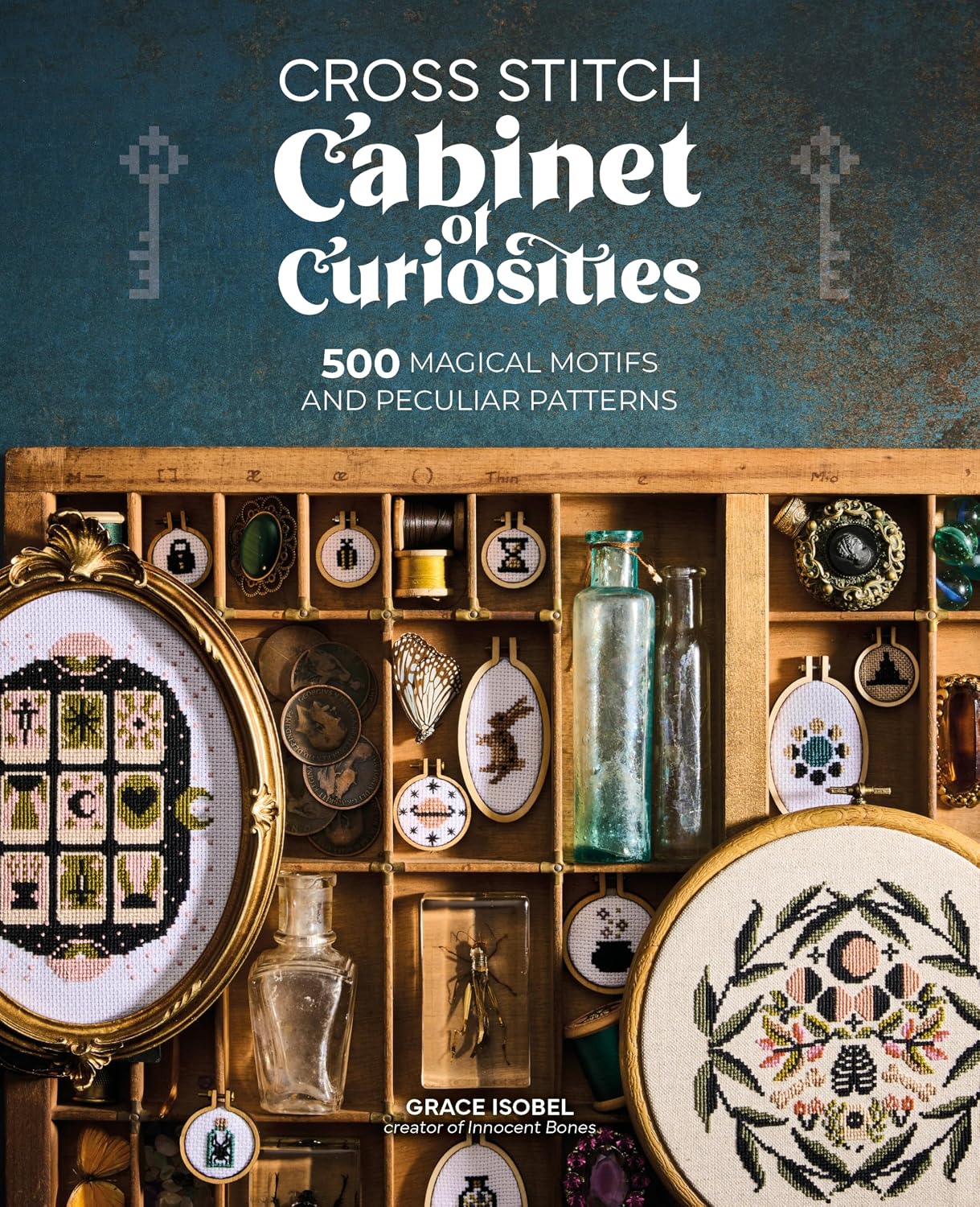 ler totalmente Cross Stitch Cabinet of Curiosities: 500 Magical Motifs and Peculiar Patterns