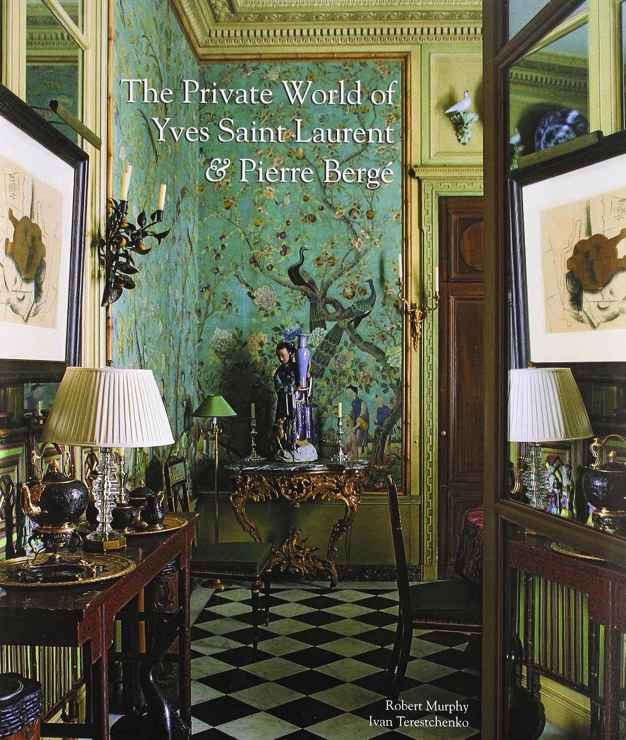 ler totalmente The Private World of Yves Saint Laurent and Pierre Bergé: The Eight Splendid Homes of the Most Talented and Influential Couturier of His Time Are Presented in Immaculate Detail