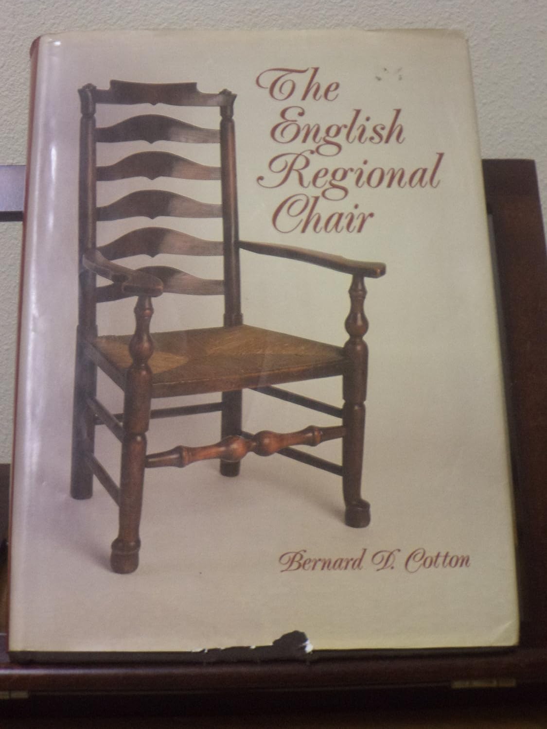 ler totalmente English Regional Chair